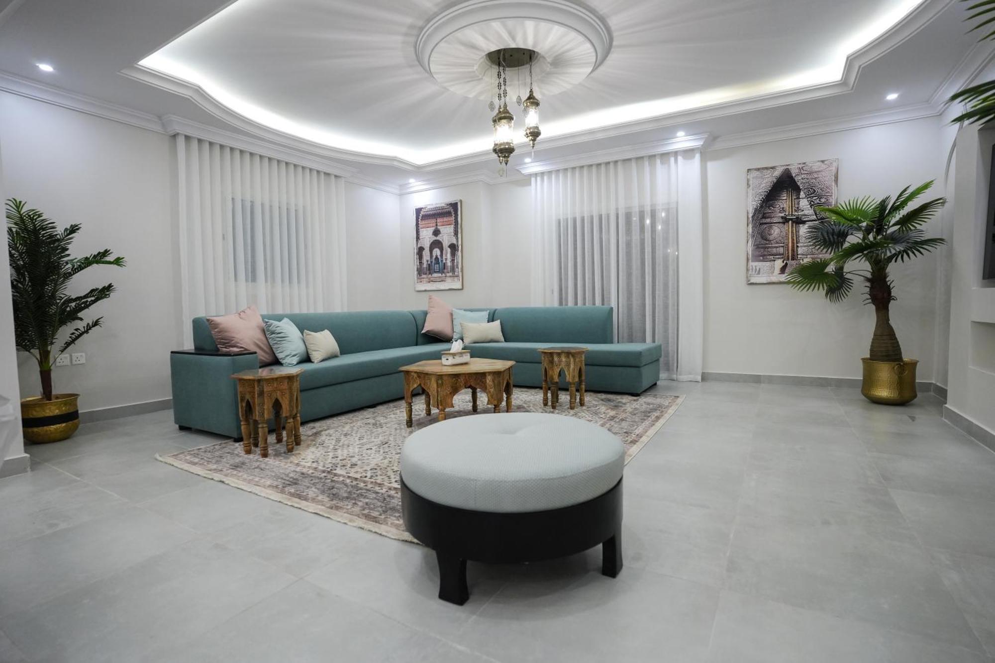 العز Apartment *