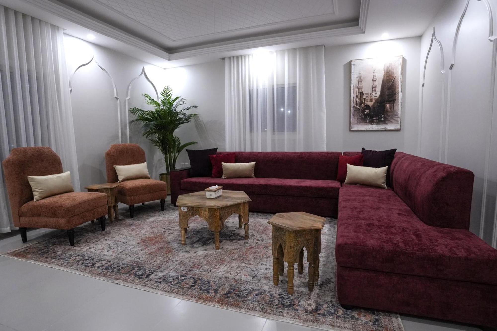 Apartment العز *
