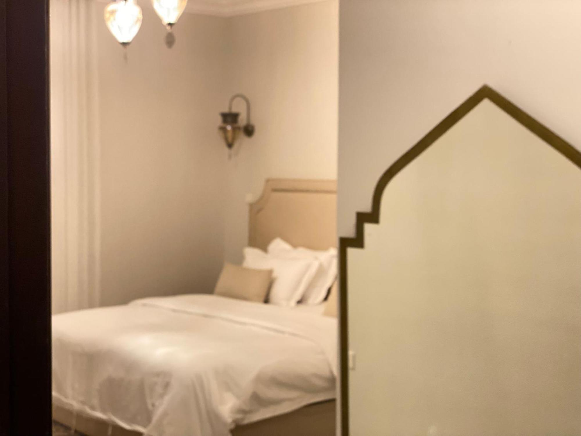 العز Apartment