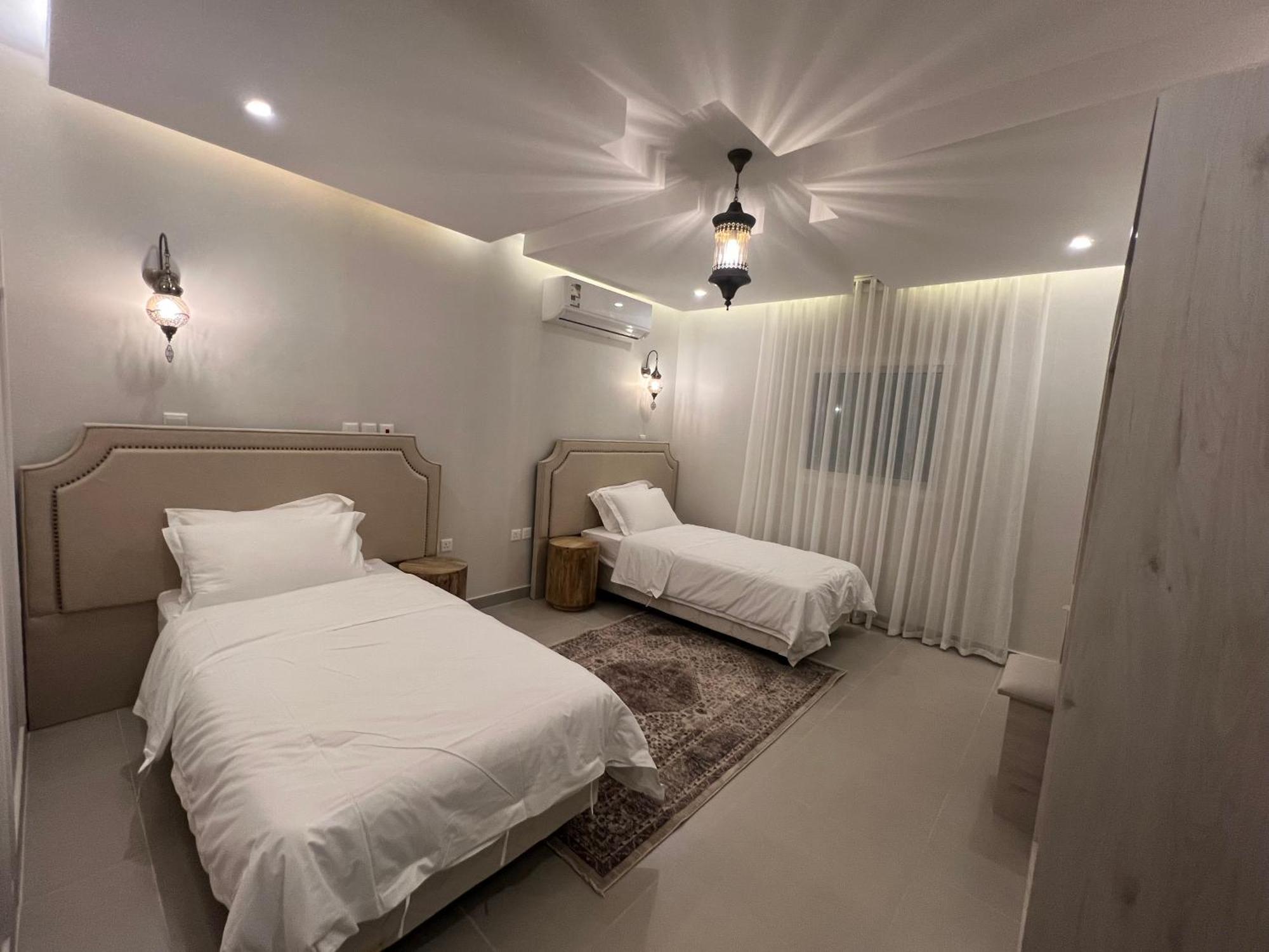 العز Apartment