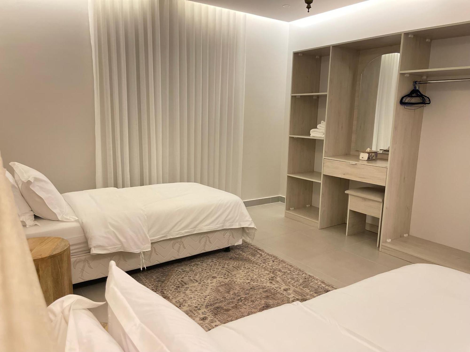 العز Apartment *