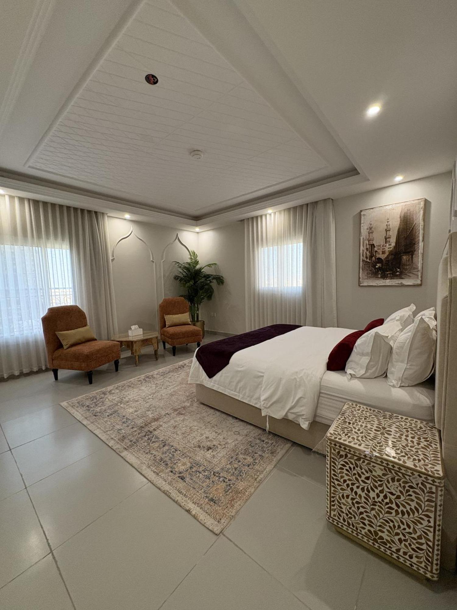 العز Apartment *